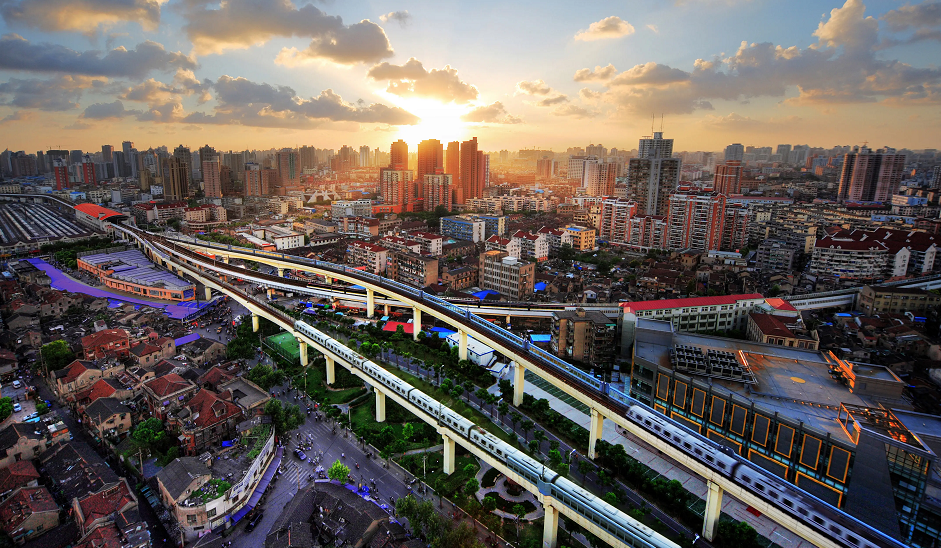 机遇：交通领域固定资产投资稳定增长